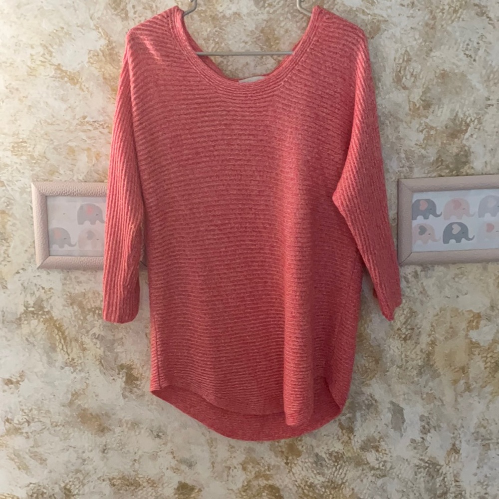 Pink sweater - Picture 2 of 5